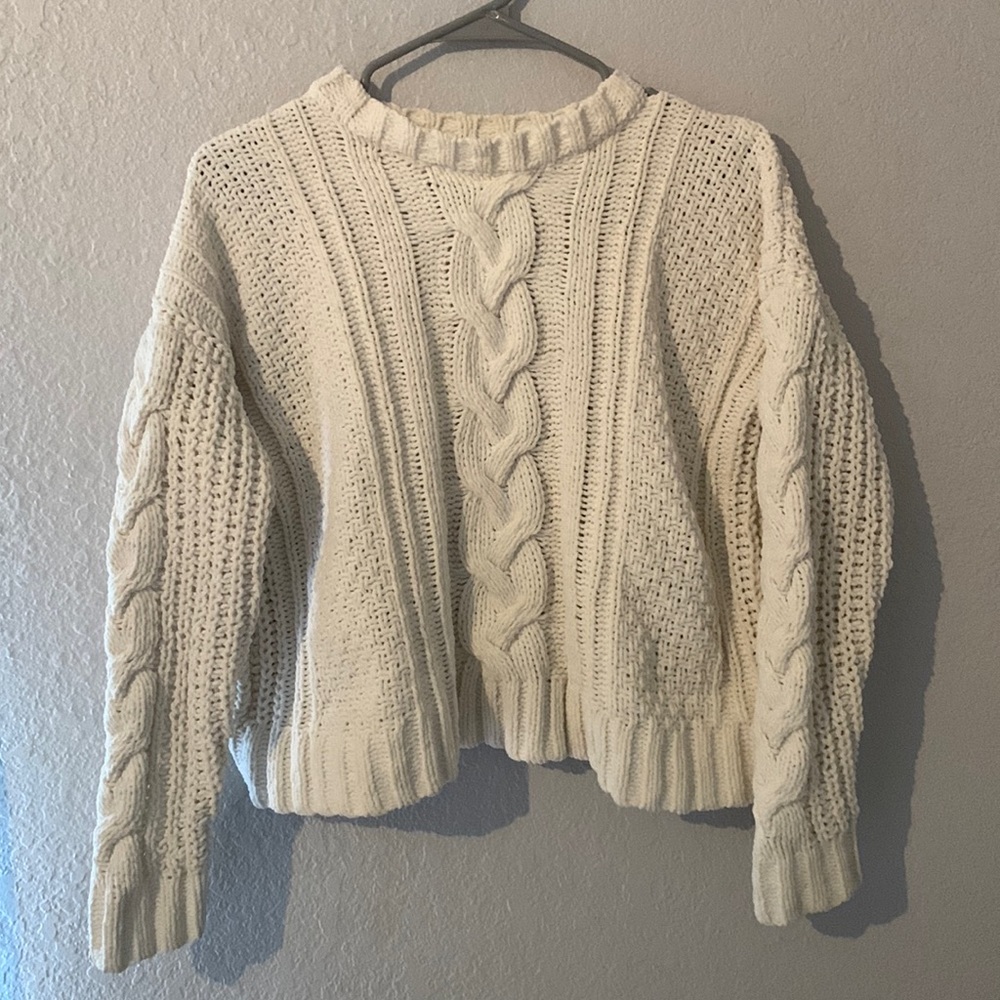 Chunky Cable Knit Sweater